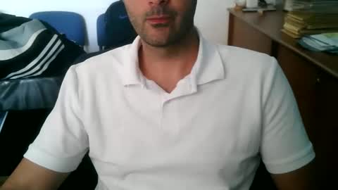 giuseppevai1 online show from 06-04-26, 10:21