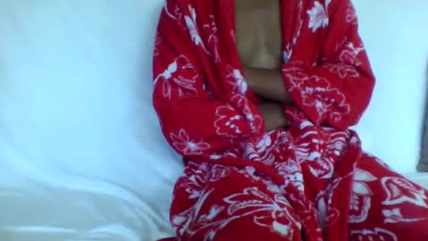 Snapshot of give_us_pleasure chatting on 04-01-26, 06:36 give_us_pleasure online show from 04-01-26, 06:36