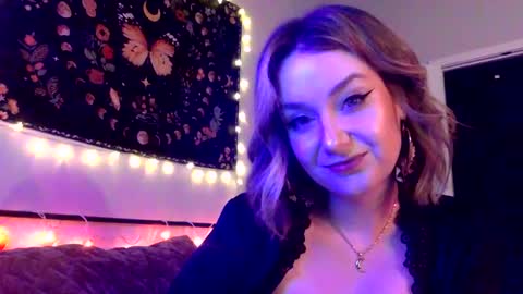 Snapshot of givemesweetdreams chatting on 12-26-24, 01:29 givemesweetdreams online show from 12-26-24, 01:29