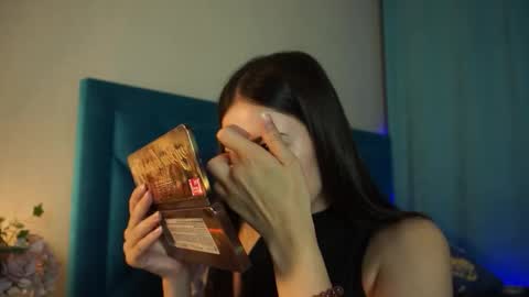 Agness online show from 10-07-25, 01:41