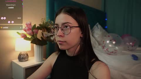 Snapshot of gizefto chatting on 03-03-26, 02:56 Agness online show from 03-03-26, 02:56