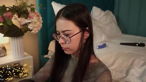 Snapshot of gizefto chatting on 03-12-26, 02:56 Agness online show from 03-12-26, 02:56