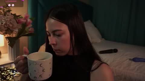 Snapshot of gizefto chatting on 03-24-26, 03:17 Agness online show from 03-24-26, 03:17