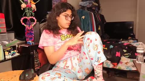 glaceon9 online show from 01-30-25, 12:48
