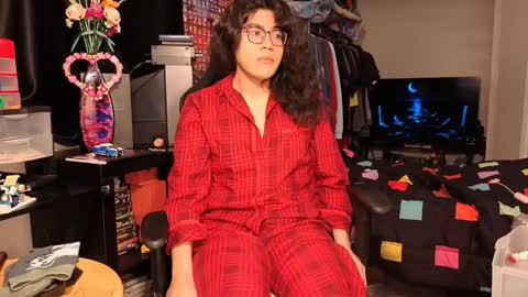 glaceon9 online show from 02-01-25, 12:05