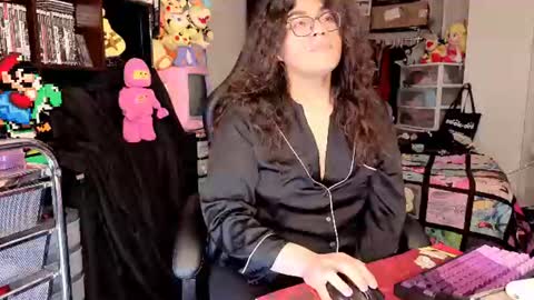 glaceon9 online show from 06-23-26, 12:41