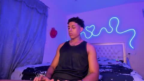 only for you bby  online show from 10-08-25, 07:22