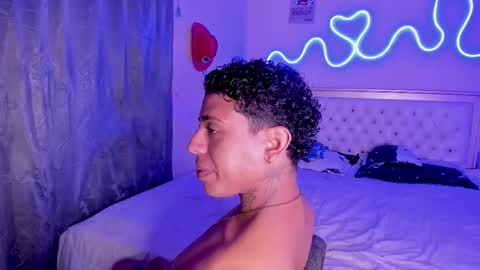 only for you bby  online show from 11-10-25, 10:31