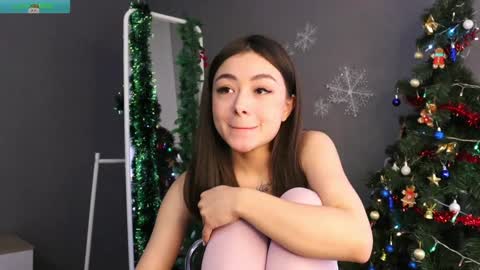 Snapshot of gladysacreman chatting on 01-10-25, 07:35 Michelle online show from 01-10-25, 07:35