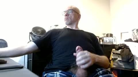 Snapshot of glaikind925958 chatting on 06-18-26, 02:56 glaikind925958 online show from 06-18-26, 02:56