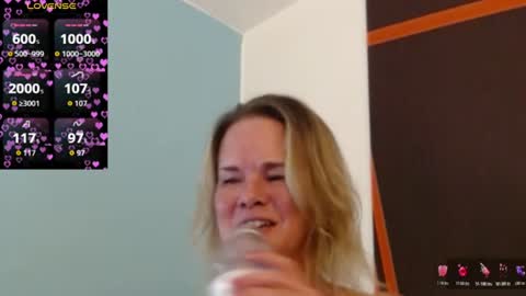 Gwendolyn online show from 06-28-26, 02:17