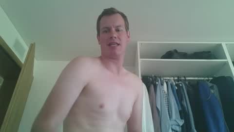 Snapshot of glen_1987 chatting on 05-25-26, 05:46 Mike 1987 online show from 05-25-26, 05:46