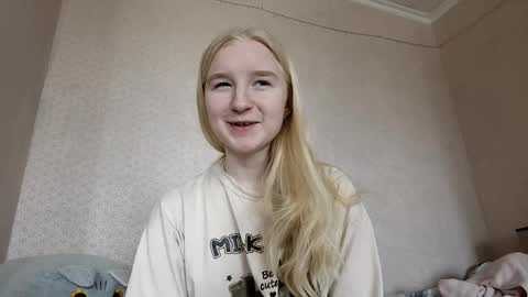Laura online show from 04-14-26, 07:14