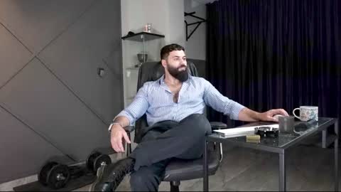 Matthew .. for short call me Matt online show from 12-28-24, 02:43