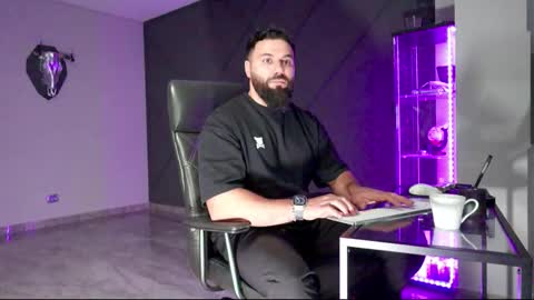 Matthew .. for short call me Matt online show from 03-07-25, 09:59