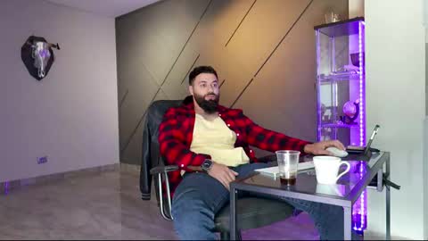 Matthew .. for short call me Matt online show from 03-10-25, 12:48