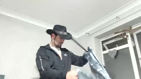 Snapshot of glitch117485 chatting on 11-15-25, 10:15 glitch117485 online show from 11-15-25, 10:15