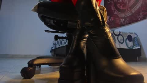 NYX online show from 11-08-25, 08:18