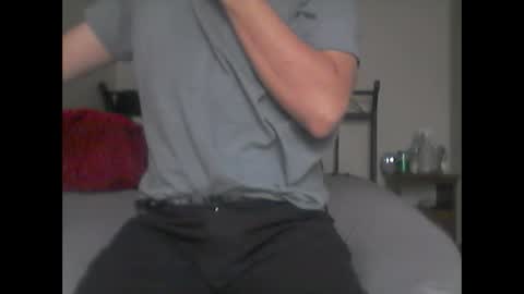 Snapshot of glitchingglob chatting on 02-19-25, 09:14 glitchingglob online show from 02-19-25, 09:14