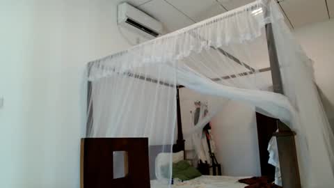 glitter_doll online show from 10-30-25, 09:11