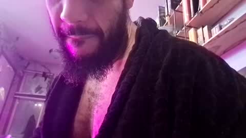 Snapshot of globalmovement chatting on 12-17-24, 07:29 globalmovement online show from 12-17-24, 07:29