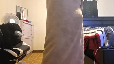 glomightyj online show from 05-17-26, 06:37