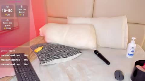 Snapshot of gloomy_sweetness chatting on 02-11-25, 05:16 Gloomy Sweetness online show from 02-11-25, 05:16