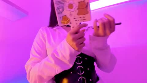 Mimi online show from 09-23-25, 05:05