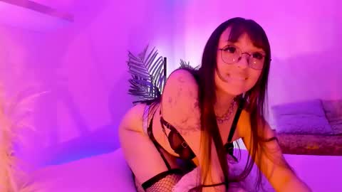 Mimi online show from 10-01-25, 07:20