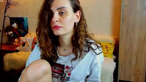 Gloria Wood online show from 11-06-25, 06:20