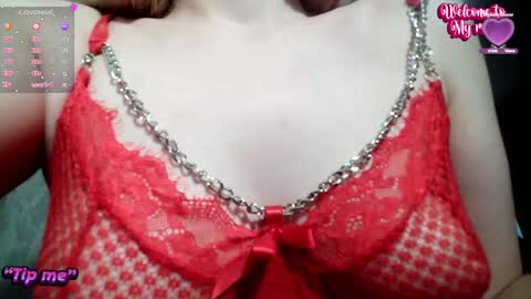 Snapshot of glossy_girl_1 chatting on 12-23-24, 02:45 Roxy online show from 12-23-24, 02:45