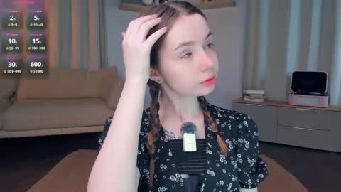 Ann Eliz and Gigi online show from 05-10-26, 08:14