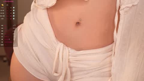 Eloise  online show from 10-17-25, 03:47