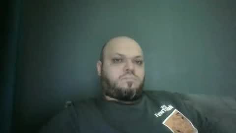 Snapshot of glusgan chatting on 02-12-26, 12:22 Your boy online show from 02-12-26, 12:22