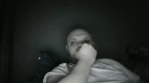 Snapshot of glusgan chatting on 02-15-26, 12:18 Your boy online show from 02-15-26, 12:18