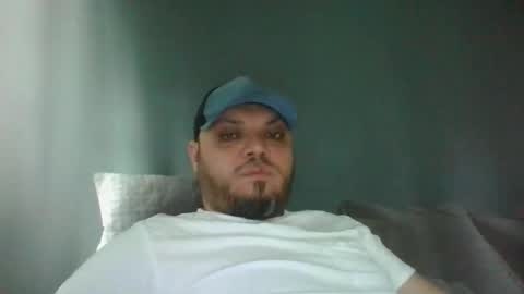 Snapshot of glusgan chatting on 02-27-26, 10:37 Your boy online show from 02-27-26, 10:37