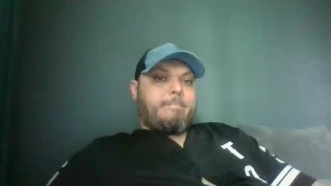 Snapshot of glusgan chatting on 03-05-26, 06:53 Your boy online show from 03-05-26, 06:53