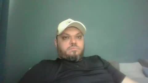 Snapshot of glusgan chatting on 03-09-26, 12:20 Your boy online show from 03-09-26, 12:20