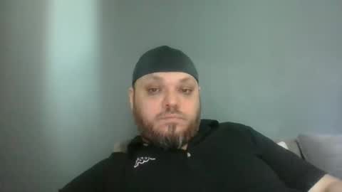 Snapshot of glusgan chatting on 03-10-26, 08:41 Your boy online show from 03-10-26, 08:41