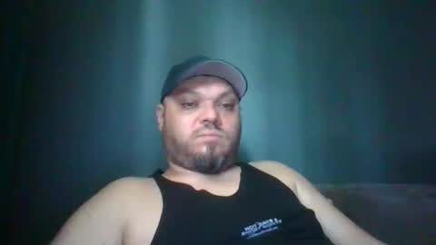 Snapshot of glusgan chatting on 03-18-26, 08:28 Your boy online show from 03-18-26, 08:28