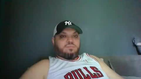 Snapshot of glusgan chatting on 04-24-26, 08:06 Your boy online show from 04-24-26, 08:06
