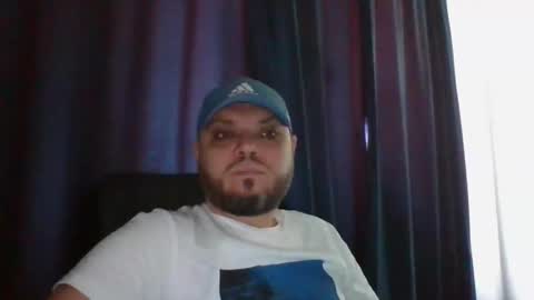 Snapshot of glusgan chatting on 05-05-26, 06:54 Your boy online show from 05-05-26, 06:54
