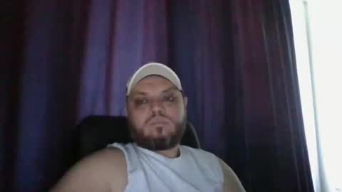 Snapshot of glusgan chatting on 05-07-26, 07:14 Your boy online show from 05-07-26, 07:14