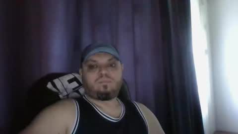 Snapshot of glusgan chatting on 05-13-26, 07:28 Your boy online show from 05-13-26, 07:28