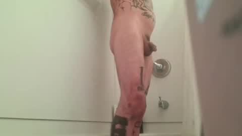 gnasty83 online show from 10-04-25, 03:43