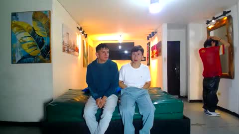 THOMAS AND DAMIAND online show from 05-20-26, 01:17