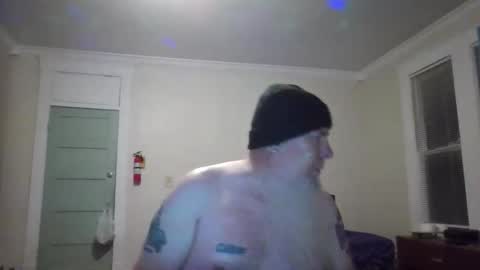 Snapshot of gnomebeard chatting on 10-10-25, 01:04 Gnomebeard online show from 10-10-25, 01:04