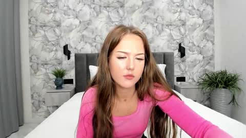 Lina online show from 09-24-25, 01:31