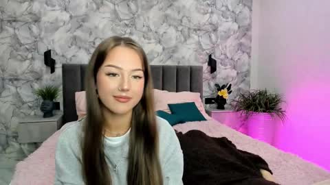 Lina online show from 11-12-25, 08:26