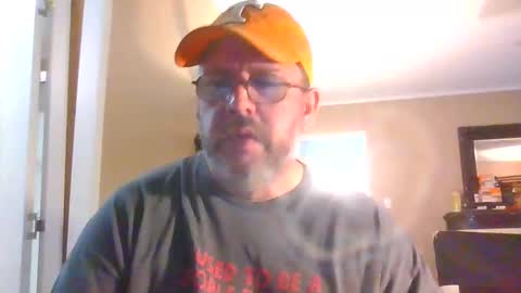 Snapshot of gobey33 chatting on 09-28-25, 02:55 IDKIDCIDGAF online show from 09-28-25, 02:55